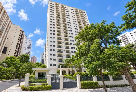 Apartamento com 3 Quartos para alugar, 93m² no Moema, São Paulo
