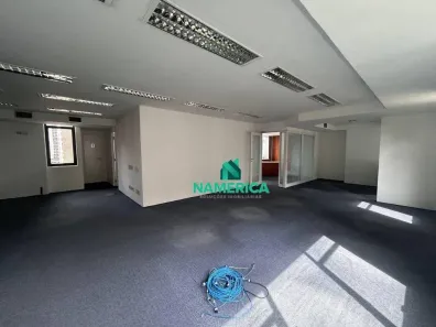 Sala Comercial para alugar, 220m² no Cidade Monções, São Paulo