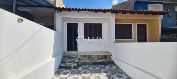Casa com 2 Quartos para alugar, 49m² no Jardim Algarve, Alvorada