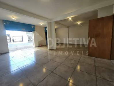 Ponto Comercial para alugar, 100m² no Fundinho, Uberlândia