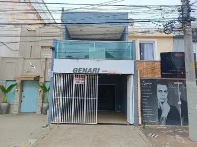 Casa com 3 Quartos para alugar, 219m² no Centro, Indaiatuba