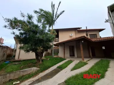 Casa com 4 Quartos para alugar, 182m² no Ingleses do Rio Vermelho, Florianópolis