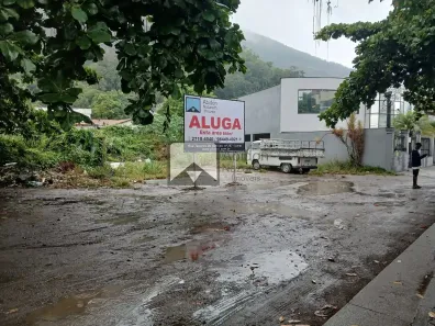Lote/Terreno para alugar, 849m² no Itaipu, Niterói