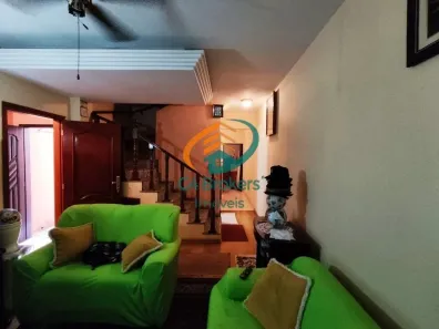 Sobrado com 3 Quartos à venda, 214m² no Vila Galvão, Guarulhos