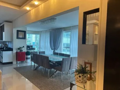 Apartamento com 4 Quartos à venda, 246m² no Meia Praia, Itapema