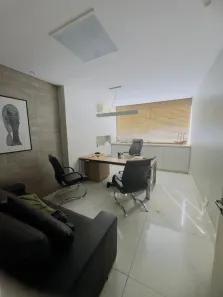 Sala Comercial para alugar, 84m² no Setor Central, Goiânia