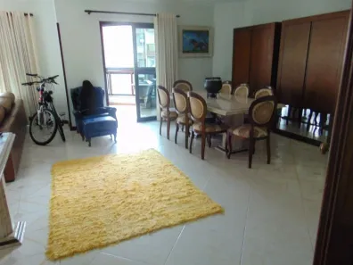 Apartamento com 3 Quartos à venda, 197m² no Pitangueiras, Guarujá