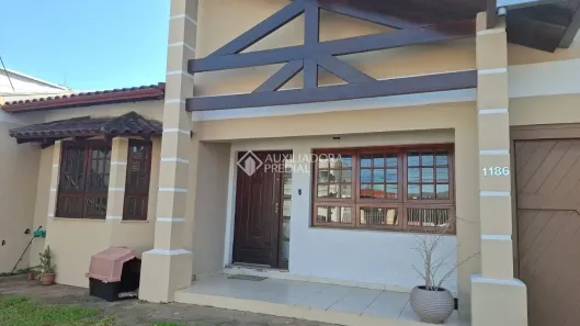Casa com 3 Quartos à venda, 188m² no Niterói, Canoas