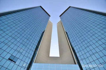 Sala Comercial para alugar, 1000m² no Vila da Serra, Nova Lima