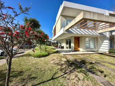 Casa de Condomínio com 4 Quartos à venda, 153m² no Condado, Capão da Canoa