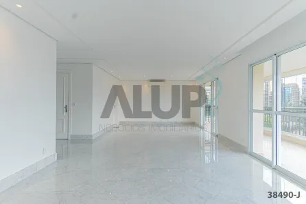 Apartamento com 4 Quartos para alugar, 215m² no Vila Nova Conceição, São Paulo