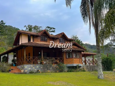 Casa com 3 Quartos à venda, 156m² no Albuquerque, Teresópolis
