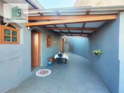 Casa com 2 Quartos à venda, 114m² no Jardim do Estádio, Santo André