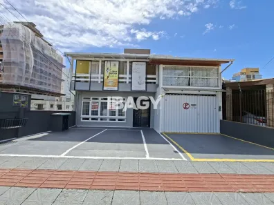 Apartamento com 1 Quarto para alugar, 25m² no Estreito, Florianópolis