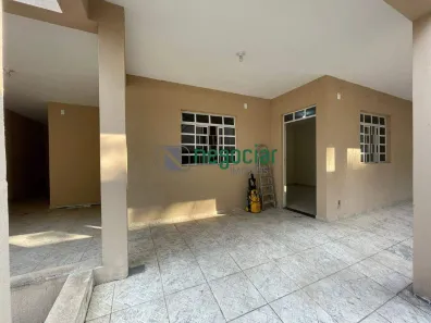 Casa com 3 Quartos para alugar, 190m² no Dom Bosco, Betim