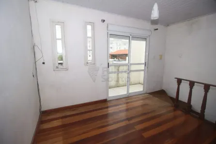 Casa com 2 Quartos para alugar, 132m² no Centro, Pelotas