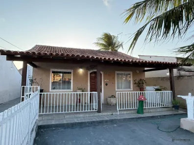Casa com 3 Quartos à venda, 83m² no Vila Capri, Araruama