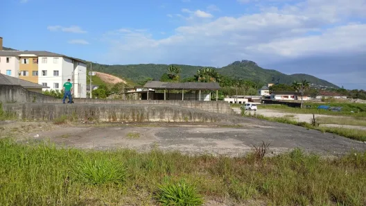 Lote/Terreno à venda, 2478m² no Prado, Biguaçu