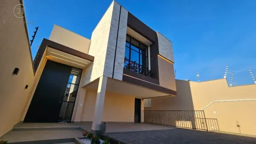 Casa com 3 Quartos à venda, 230m² no Universitário, Londrina