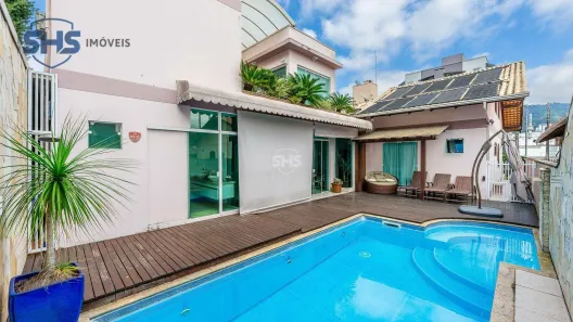 Casa com 3 Quartos à venda, 424m² no Garcia, Blumenau