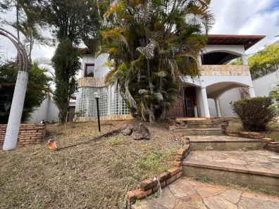 Casa com 4 Quartos à venda, 1000m² no São Luiz, Belo Horizonte