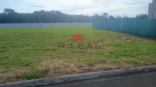 Lote/Terreno à venda, 300m² no Centro, Piratininga