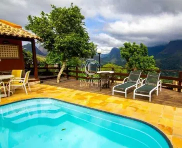 Casa de Condomínio com 3 Quartos para venda ou aluguel, 300m² no Araras, Petrópolis
