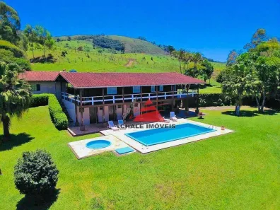 Fazenda/Sítio com 6 Quartos à venda, 250m² no , Itapeva de Minas