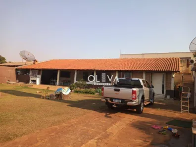 Fazenda/Sítio com 8 Quartos à venda, 270m² no Fronteira, Fronteira
