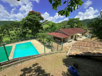 Fazenda/Sítio com 4 Quartos à venda, 400m² no Santana, São José dos Campos