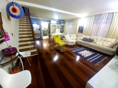 Casa com 3 Quartos à venda, 144m² no Cidade São Francisco, São Paulo