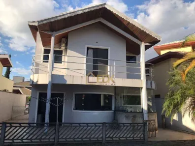 Casa de Condomínio com 3 Quartos à venda, 220m² no Parque São Cristóvão, Taubaté