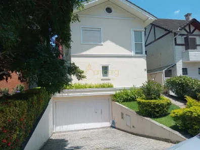 Casa de Condomínio com 3 Quartos para alugar, 340m² no Jardim Colombo, São Paulo