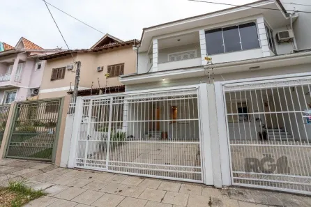 Casa com 3 Quartos à venda, 175m² no Costa e Silva, Porto Alegre