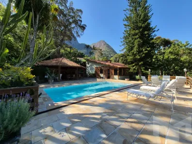 Casa de Condomínio com 5 Quartos à venda, 600m² no Araras, Petrópolis