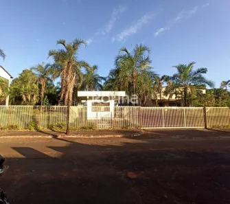 Galpão/Depósito/Armazém para alugar, 350m² no Chácaras Tubalina e Quartel, Uberlândia