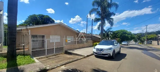 Casa com 2 Quartos à venda, 90m² no Lucas Araújo, Passo Fundo