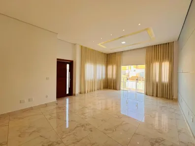 Casa com 3 Quartos à venda, 200m² no Alto Esplanada, Governador Valadares