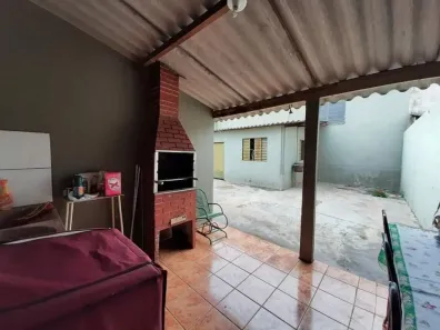 Casa com 3 Quartos à venda, 100m² no Nossa Senhora das Graças, Uberlândia