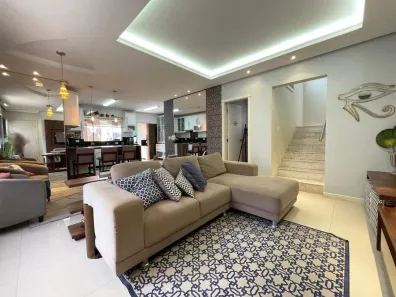 Casa com 4 Quartos à venda, 205m² no Agronômica, Florianópolis