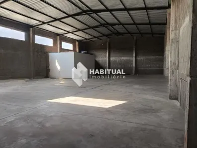 Galpão/Depósito/Armazém para alugar, 417m² no Jardim Brasília, Uberlândia