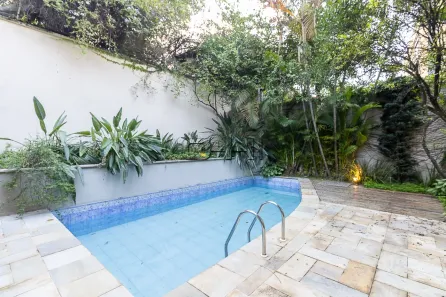 Casa com 4 Quartos à venda, 390m² no Vila Madalena, São Paulo