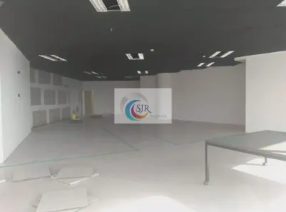 Sala Comercial para alugar, 185m² no Green Valley Alphaville, Barueri