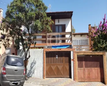 Sobrado com 4 Quartos à venda, 260m² no Vila Santa Isabel, Salto de Pirapora