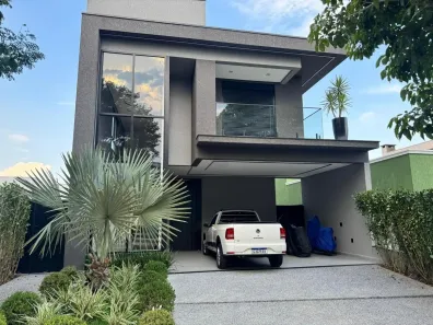 Sobrado com 3 Quartos à venda, 250m² no Fazenda Rodeio, Mogi das Cruzes