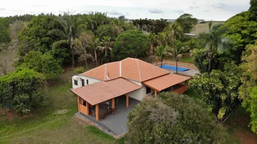 Fazenda/Sítio com 4 Quartos à venda, 350m² no Área Rural de Marília, Marília