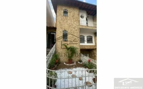 Sobrado com 3 Quartos à venda, 286m² no Vila Carrão, São Paulo