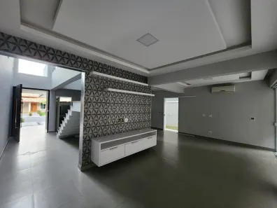 Casa de Condomínio com 3 Quartos para alugar, 220m² no Campos do Conde II, Tremembé