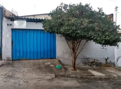 Casa com 2 Quartos à venda, 170m² no Setor Leste Universitário, Goiânia