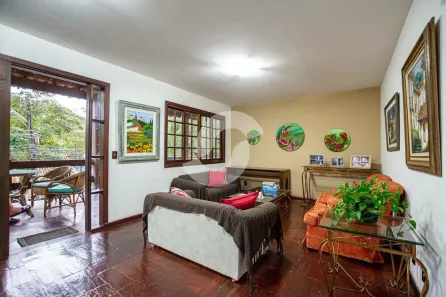 Casa de Condomínio com 4 Quartos à venda, 237m² no Badu, Niterói